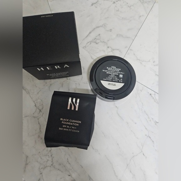 HERA 2024 NEW Black Cushion Foundation 15g+Refill 15g SPF34/PA++ #21N1 Vanilla - Picture 3 of 7
